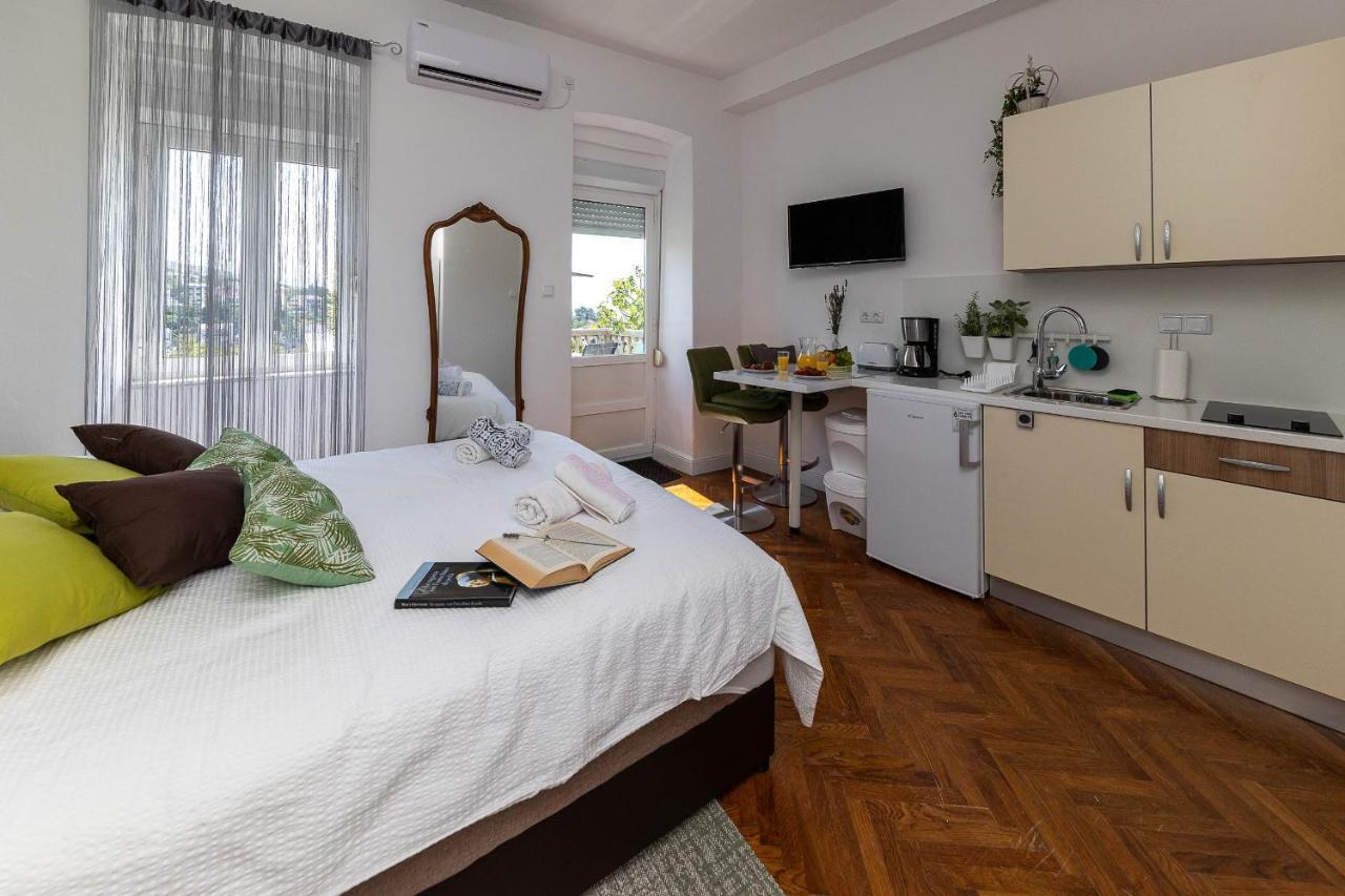 Apartmani Kaiserin Crikvenica Exterior foto