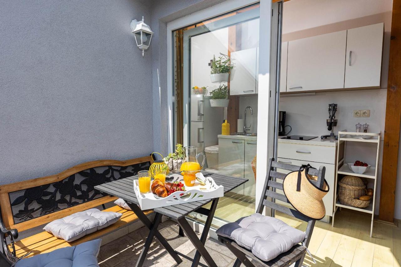 Apartmani Kaiserin Crikvenica Exterior foto